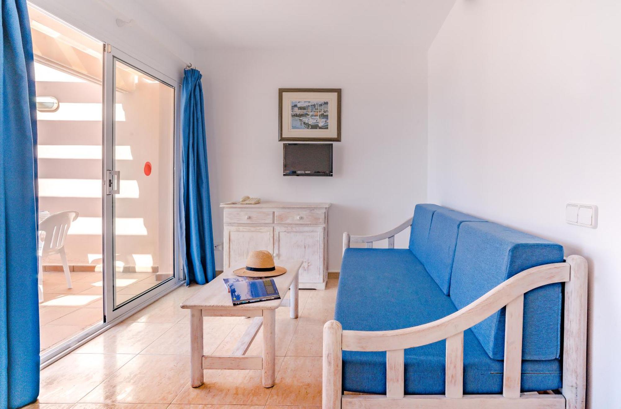 Apartamentos Mar Blau Son Bou Exterior foto